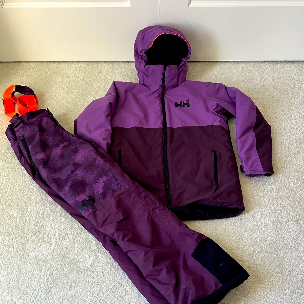Helly Hansen Junior Traverse Ski jacket and bib snow pants in purple amethyst